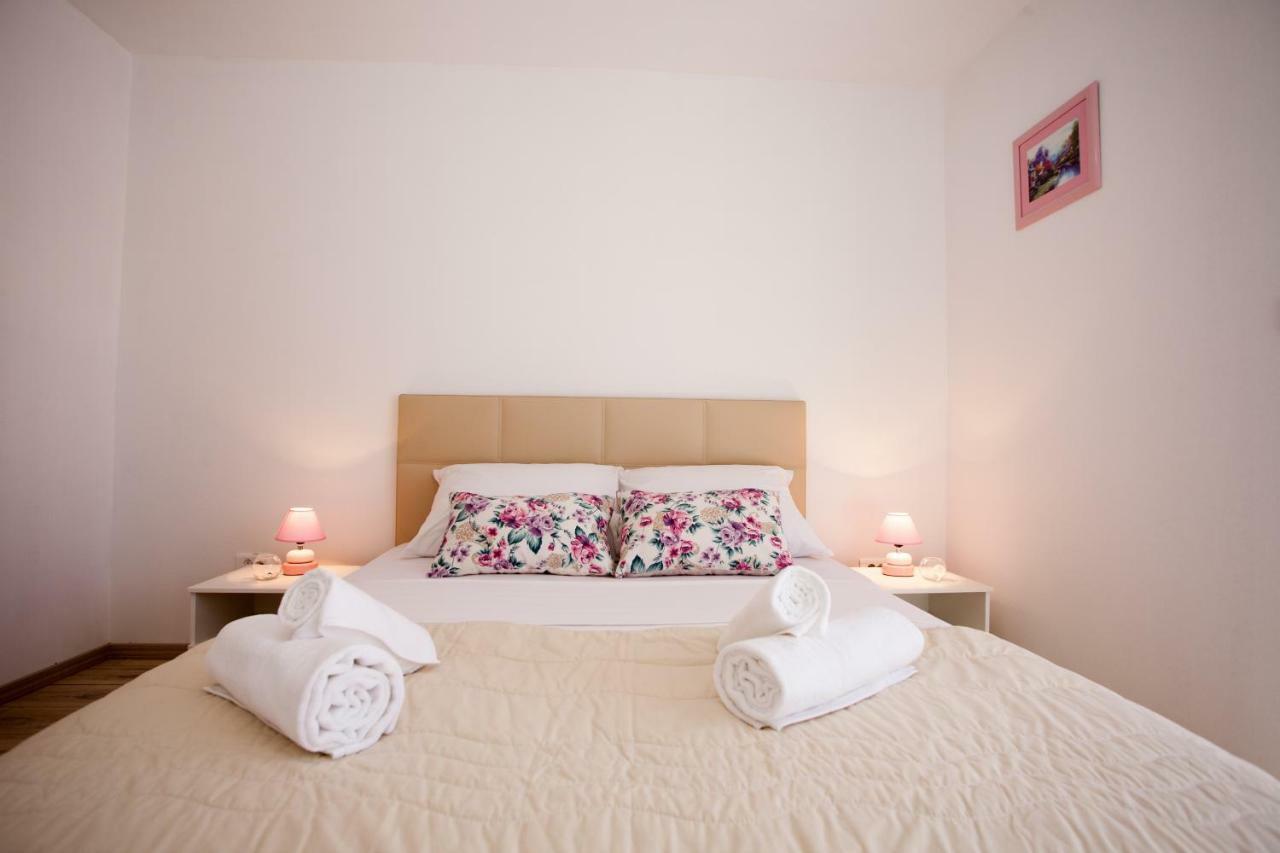 Apartments Mia 4&5 Baška Voda Eksteriør bilde