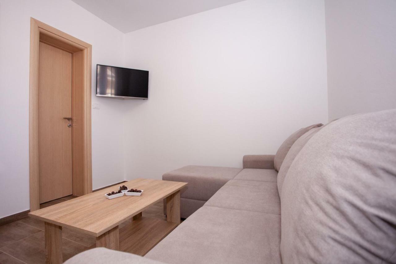 Apartments Mia 4&5 Baška Voda Eksteriør bilde