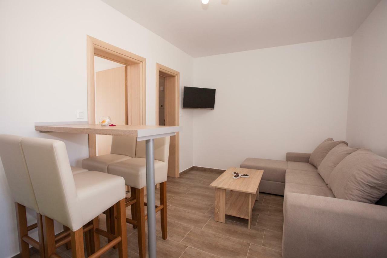 Apartments Mia 4&5 Baška Voda Eksteriør bilde